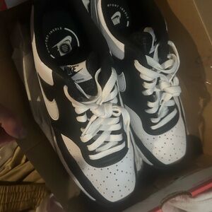 Nike Black and White Men's Sneakers
